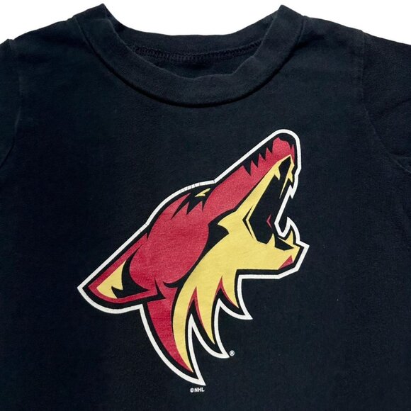 Coyotes Howler T-Shirt - Picture 3 of 4